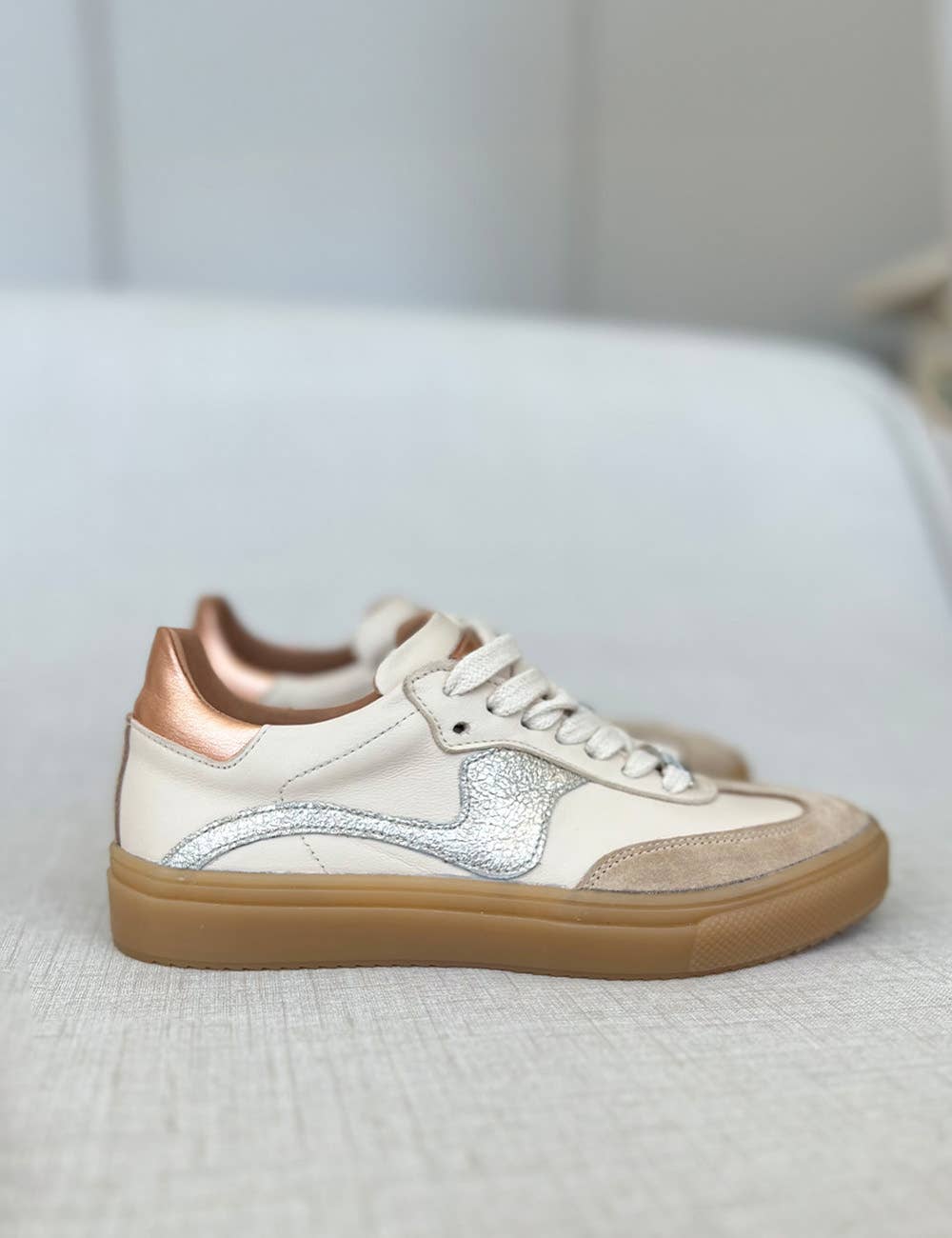 Novalis Beige Cow Leather Sneakers