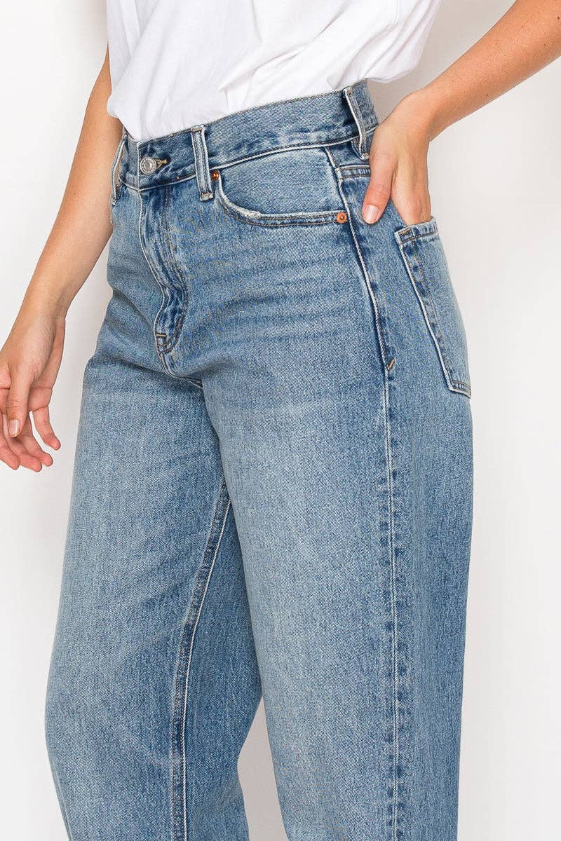 Mid-Rise Wide Baggy Jeans