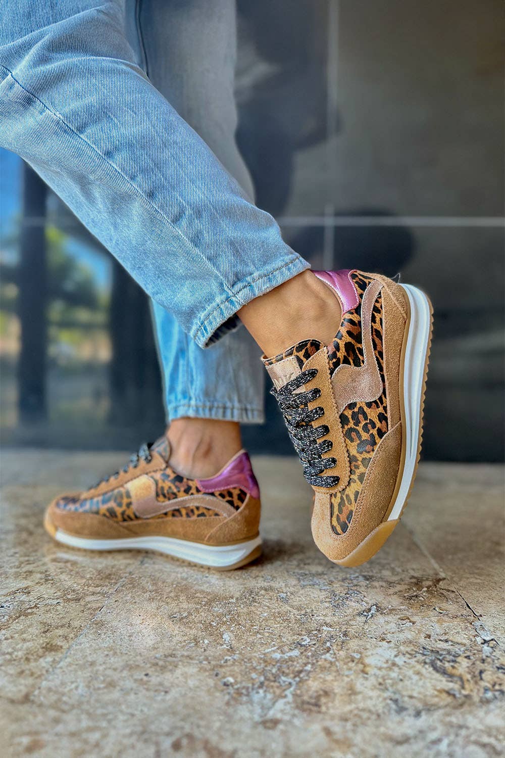 Poema Black Print Cow Leather Sneakers