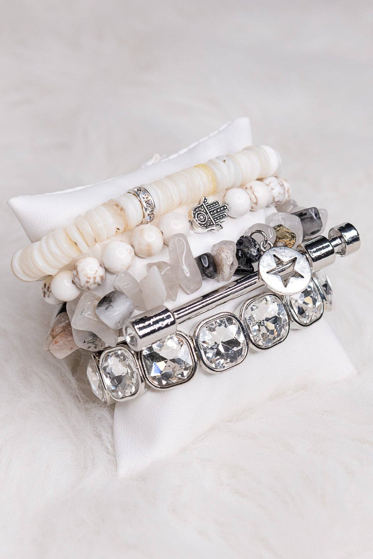 Vera White Bracelet Set