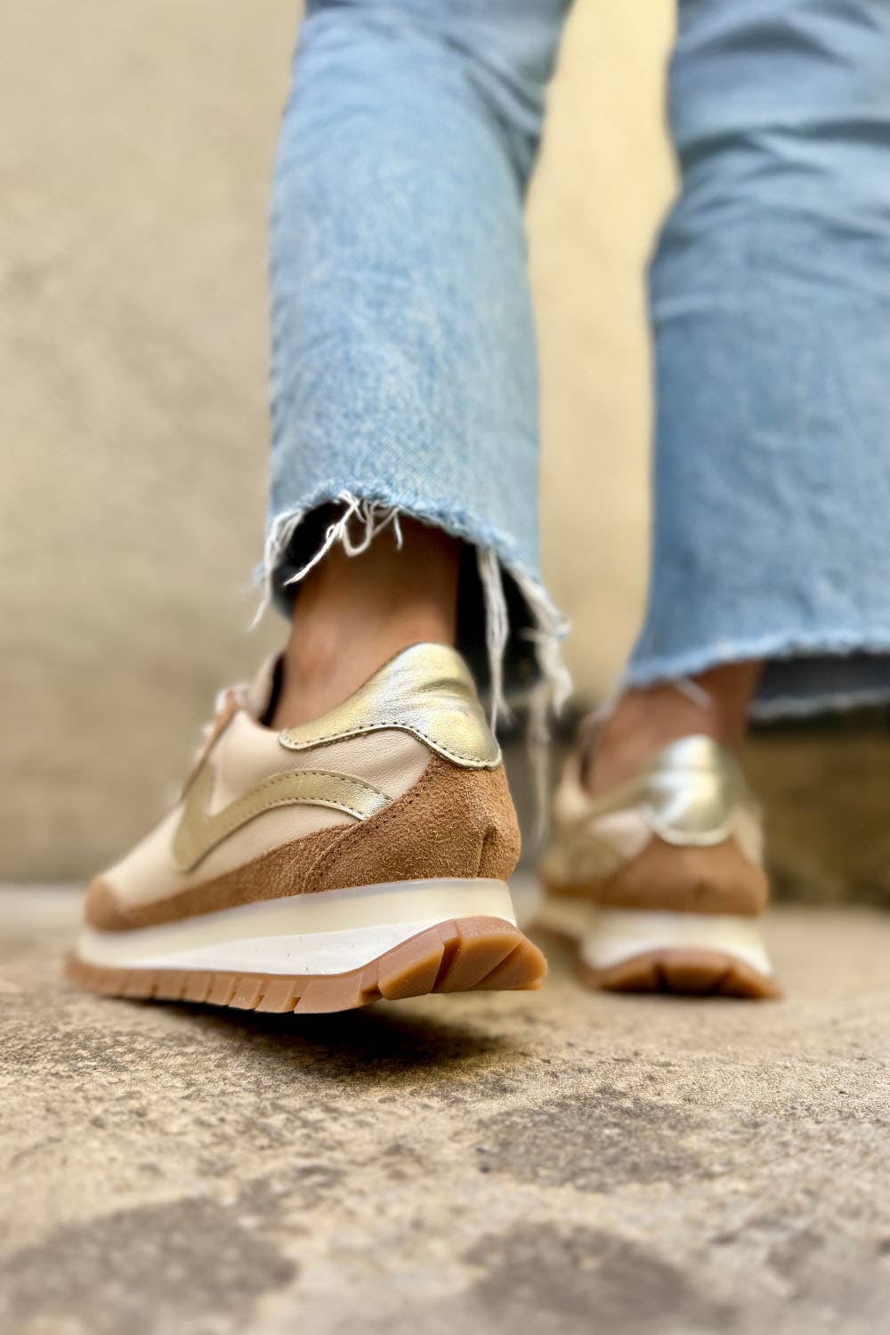 Lumia Camel Cow Leather Sneakers